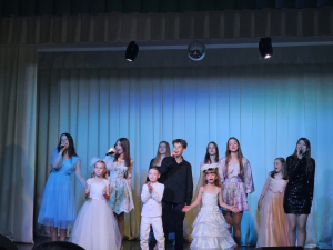 Reporting concert of the exemplary pop song studio &quot;GOLD&quot;